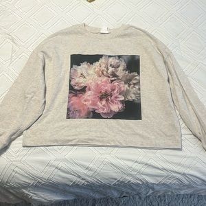 H&M flower sweatshirt